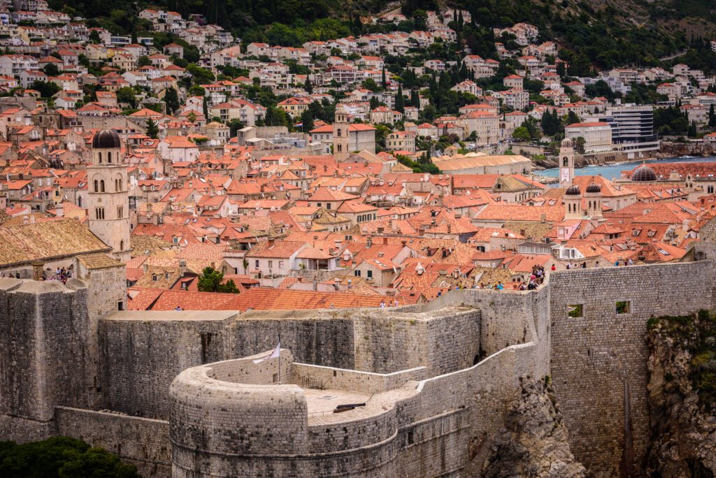 Pohľad na hradby, čo vidieť v Dubrovníku