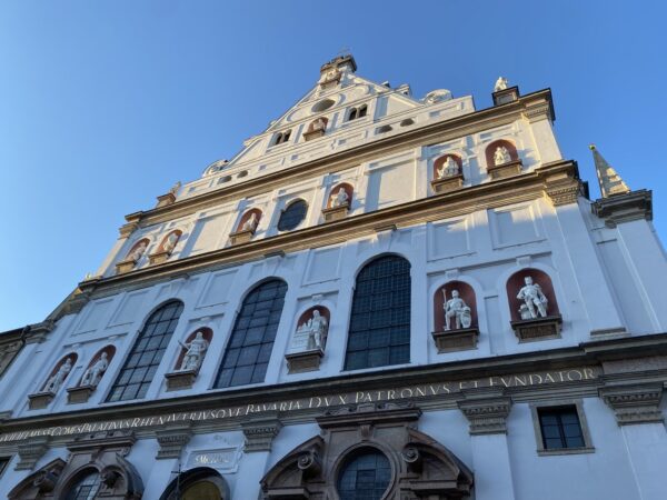 Kostol sv. Michala, Mníchov
