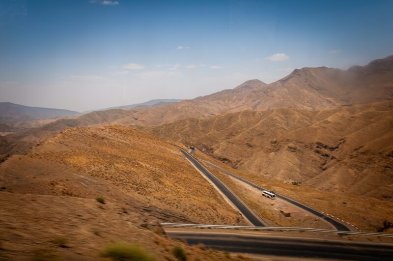 Atlas, Maroko Cez Vysoký Atlas do mesta Ouarzazate