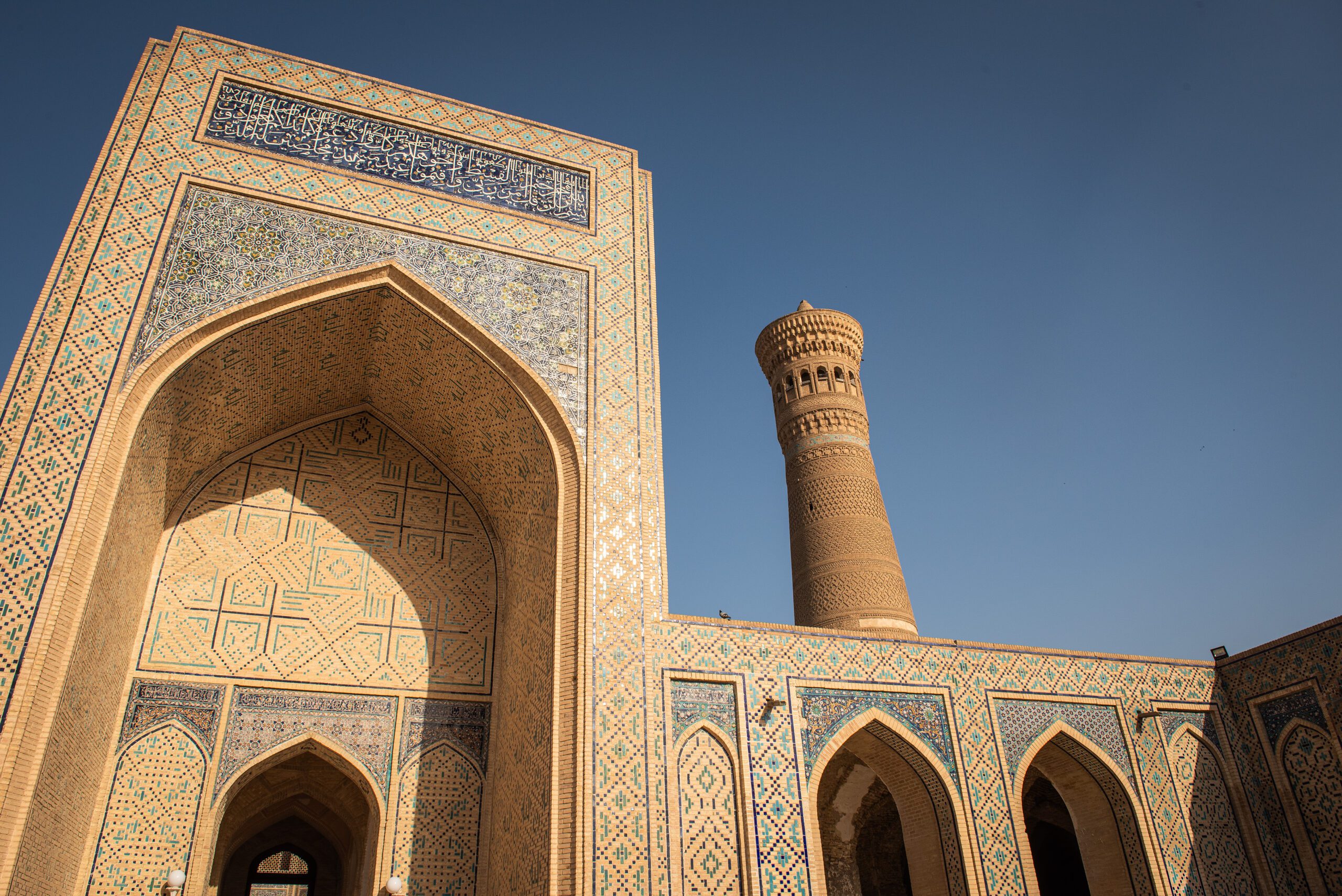 Kalon minaret, Buchara čo vidieť v Buchare - pohľad na Kalonský minaret z mešity Kalon